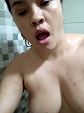 lovelyjhessy online show from January 2025 11:24:02 PM