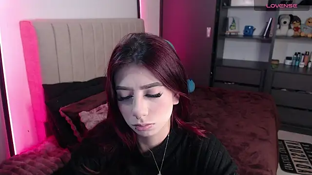 Snapshot of Your_rosalie chatting on April 2026 05:05:01 AM Your rosalie online show from April 2026 05:05:01 AM