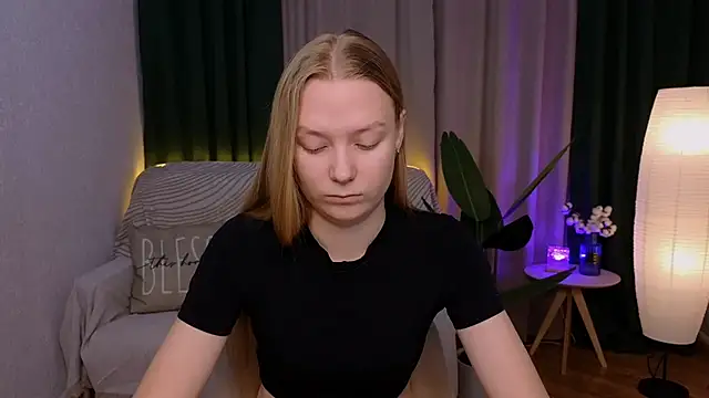 CarolynCohen   online show from December 2024 01:51:01 AM