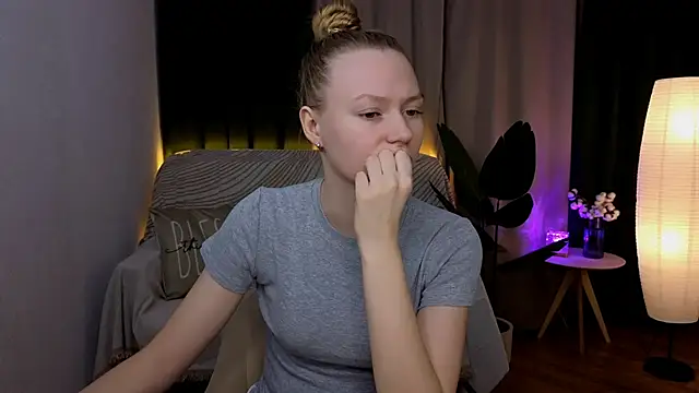 CarolynCohen   online show from January 2025 02:19:01 AM