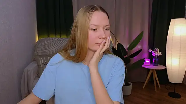 CarolynCohen   online show from January 2025 05:03:02 AM