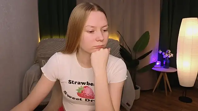 CarolynCohen   online show from January 2025 02:00:02 AM