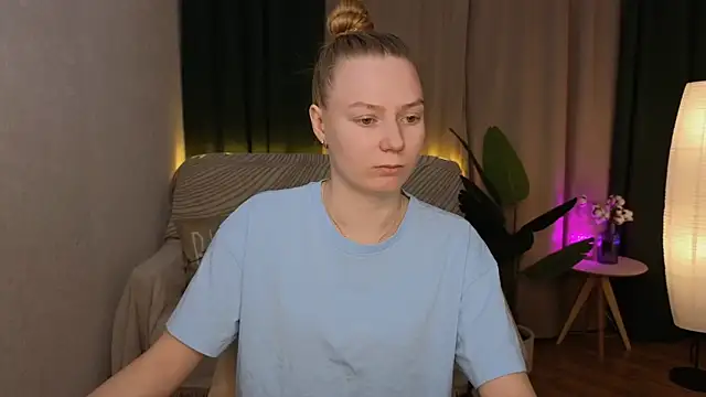 CarolynCohen   online show from February 2025 01:56:01 AM