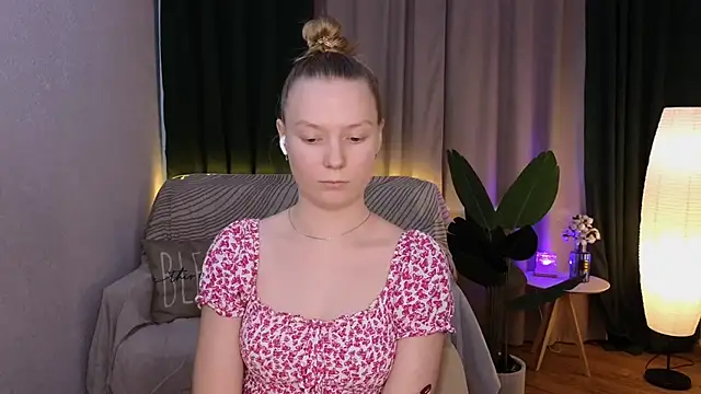 CarolynCohen   online show from March 2025 05:21:02 AM