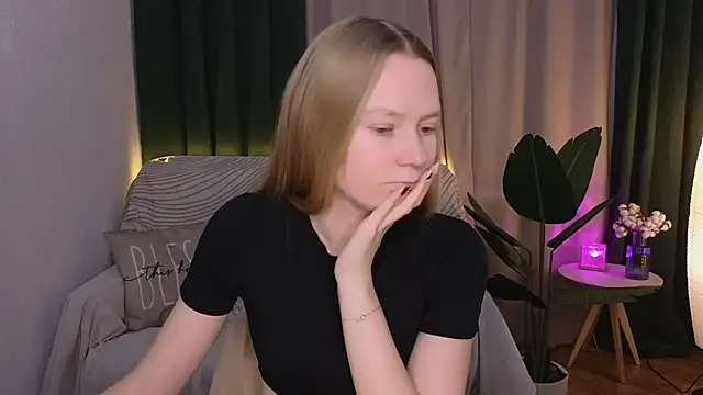 CarolynCohen   online show from March 2025 01:53:02 AM