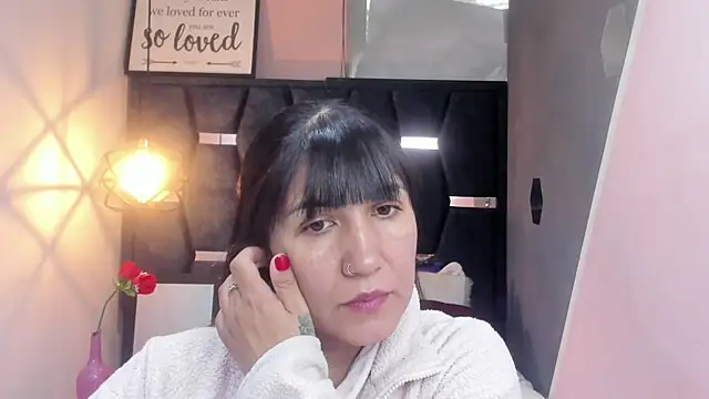 GiaFox  online show from October 2025 01:13:01 PM