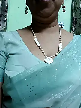 Snapshot of Rosy-B chatting on December 2024 12:36:01 AM Rosy-B online show from December 2024 12:36:01 AM