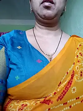 Snapshot of Rosy-B chatting on January 2025 09:39:01 AM Rosy-B online show from January 2025 09:39:01 AM