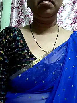 Snapshot of Rosy-B chatting on January 2025 12:48:01 AM Rosy-B online show from January 2025 12:48:01 AM