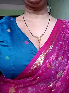 Snapshot of Rosy-B chatting on January 2025 10:02:01 AM Rosy-B online show from January 2025 10:02:01 AM