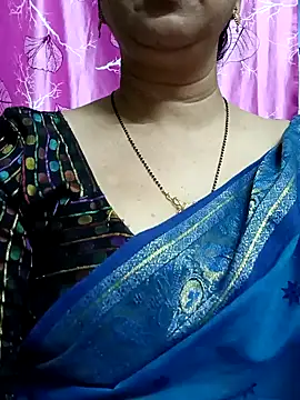 Snapshot of Rosy-B chatting on January 2025 06:27:01 PM Rosy-B online show from January 2025 06:27:01 PM