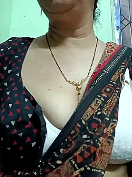 Snapshot of Rosy-B chatting on March 2025 12:59:02 AM Rosy-B online show from March 2025 12:59:02 AM