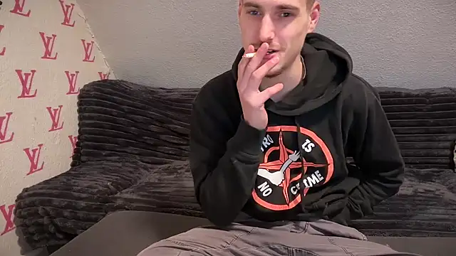 Snapshot of Cookieboy88 chatting on January 2025 03:58:01 AM Cookieboy88 online show from January 2025 03:58:01 AM