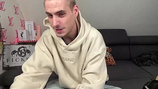 Cookieboy88 online show from October 2025 04:51:02 PM