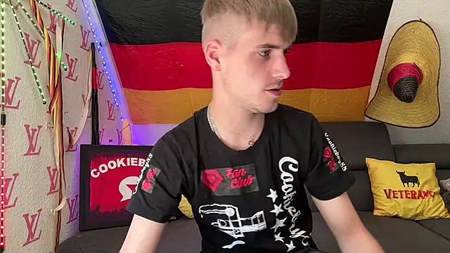 Cookieboy88 online show from July 2026 01:24:01 PM