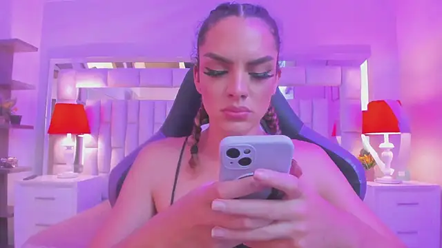 mariiahneedles online show from March 2026 03:43:01 AM