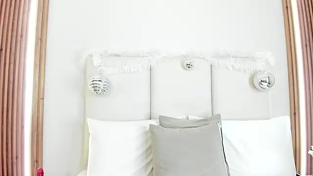 DulceColeman online show from December 2025 11:23:02 PM