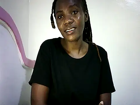 Snapshot of Pierra77 chatting on October 2025 07:16:01 PM Pierra77 online show from October 2025 07:16:01 PM