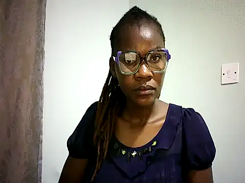 Snapshot of Pierra77 chatting on November 2025 12:44:02 AM Pierra77 online show from November 2025 12:44:02 AM