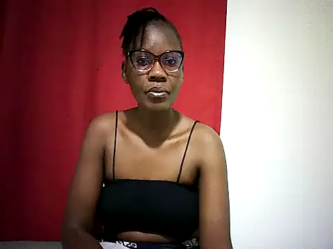 Snapshot of Pierra77 chatting on June 2026 01:27:01 PM Pierra77 online show from June 2026 01:27:01 PM