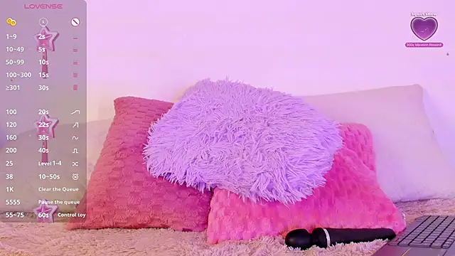 Snapshot of angel_rizzo_ chatting on January 2025 08:43:02 AM angel rizzo online show from January 2025 08:43:02 AM