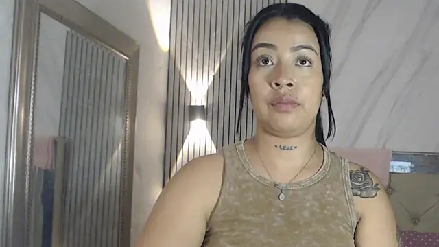 Snapshot of salome__hills1 chatting on May 2026 10:07:01 PM salome hills1 online show from May 2026 10:07:01 PM