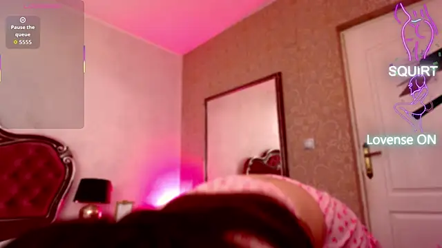 StacyLight online show from April 2026 07:25:02 PM