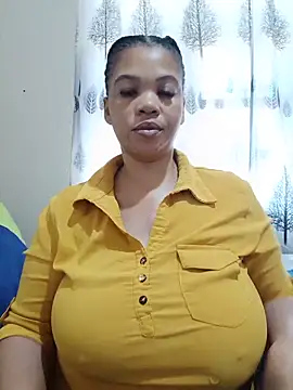 Snapshot of FreakyAngel3X chatting on June 2026 11:33:01 AM FreakyAngel3X online show from June 2026 11:33:01 AM