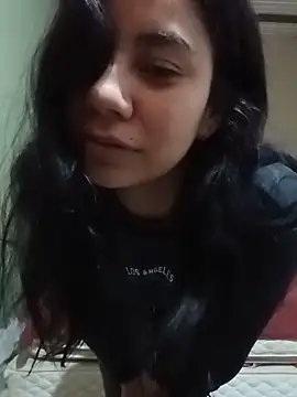 Michellluxo online show from May 2026 01:16:02 PM