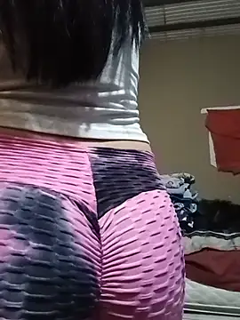 Michellluxo online show from June 2026 12:35:02 AM