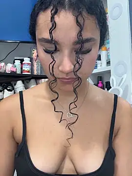 kitty kayo online show from November 2025 04:22:02 AM