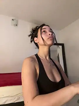 Hips hannah online show from March 2025 08:31:01 PM