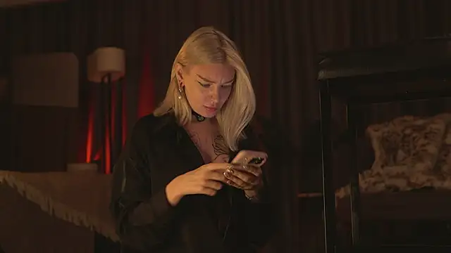 LinaKinky online show from December 2024 12:01:02 PM