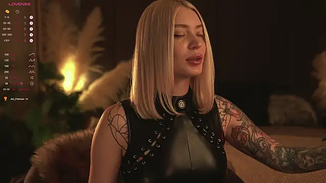 LinaKinky online show from January 2025 11:34:01 AM