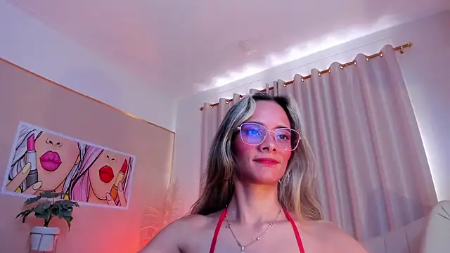 SkiinnyAna online show from February 2025 07:25:01 PM