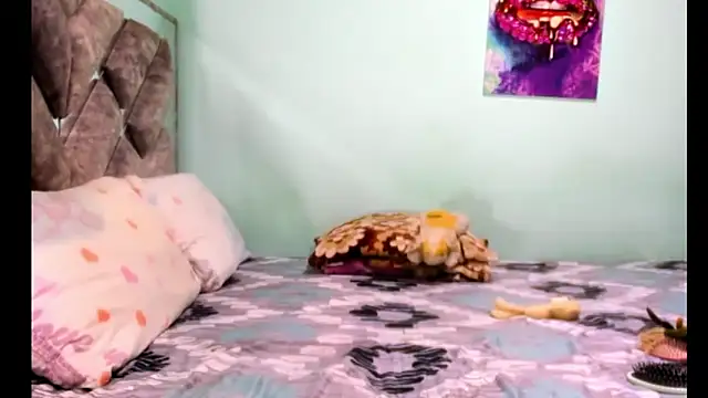 Evilmichellts1 online show from April 2026 03:24:01 PM