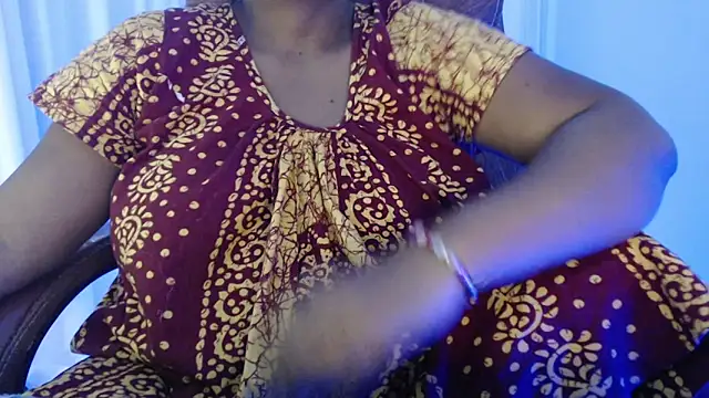 Prita07 online show from March 2025 04:52:01 AM