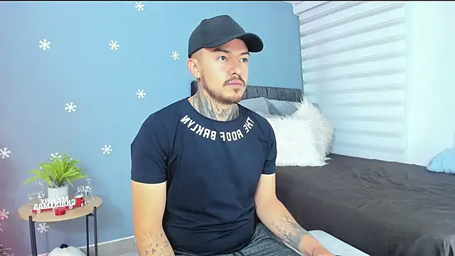 Hot Couple666 online show from January 2025 01:17:01 AM