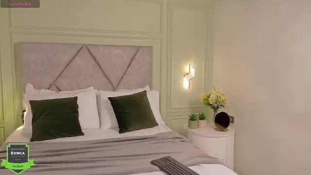  Miss Kimm online show from April 2026 12:36:02 PM