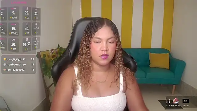 Cristal War online show from November 2025 11:03:01 PM