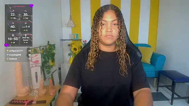 Cristal War online show from November 2025 09:50:01 PM