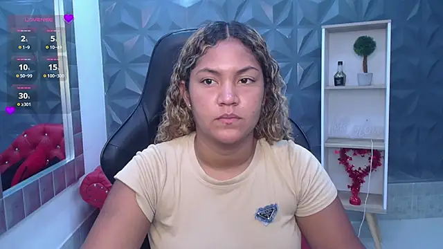 Cristal War online show from April 2026 10:55:02 PM