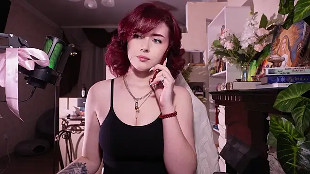 Chriss Fox online show from October 2025 03:23:02 PM