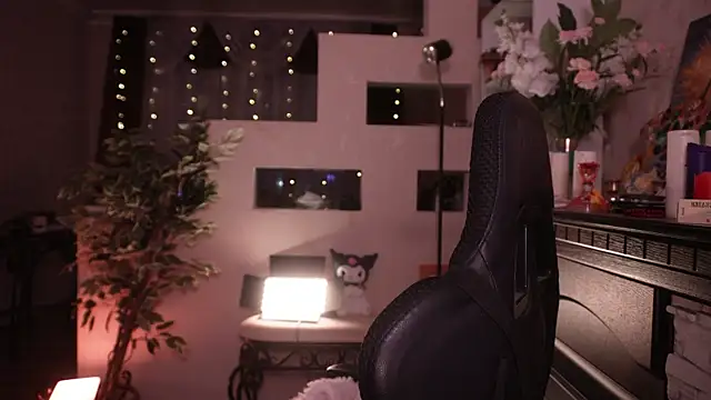 Chriss Fox online show from March 2026 05:18:02 PM