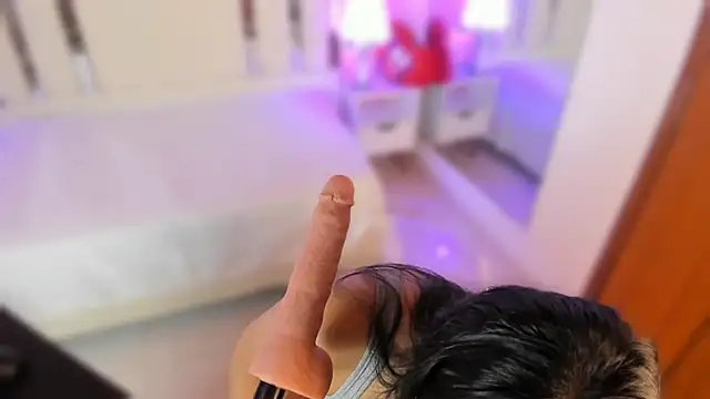 Snapshot of Miliaangeles chatting on October 2025 12:25:02 PM Miliaangeles online show from October 2025 12:25:02 PM