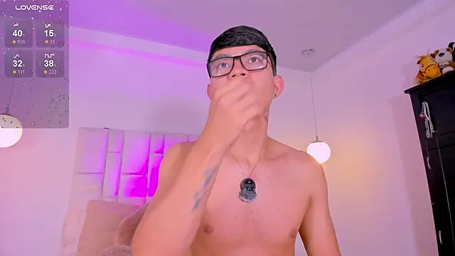 CodyTwink online show from April 2026 10:56:02 PM