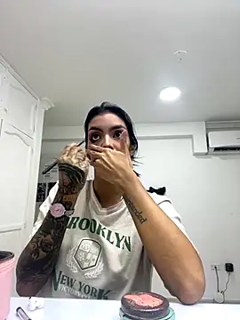 DeuxGold online show from December 2025 03:25:01 AM