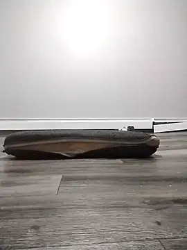 Snapshot of AllLeggs chatting on March 2025 07:16:01 AM AllLeggs online show from March 2025 07:16:01 AM