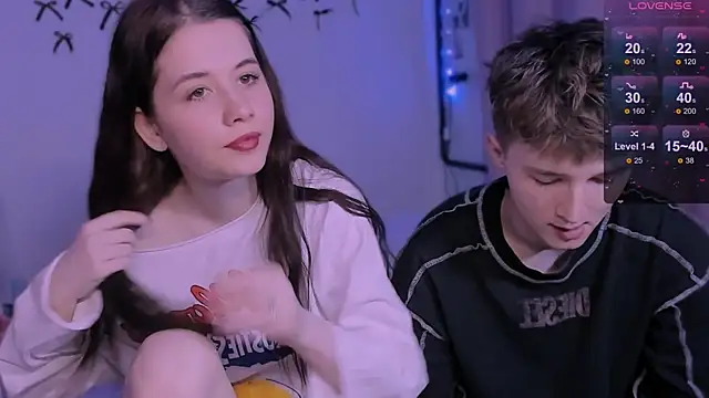 CoddleWeeper  online show from March 2026 03:47:01 PM