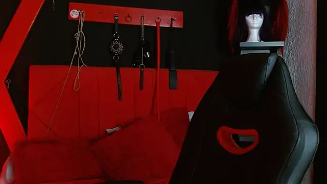 Naty slavedoll online show from March 2025 01:11:01 AM